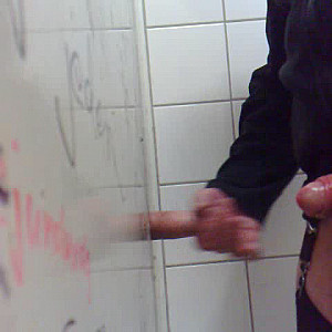 First Image Of heike_dwt's Video - Mal wieder am Gloryhole abgespritzt