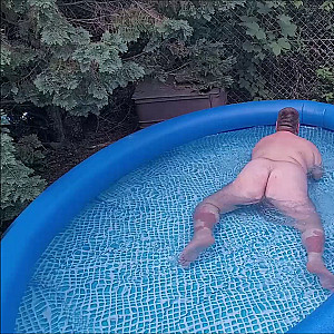 First Image Of fettschwein78's Video - Geil im Pool