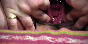 Heiß sexy in Lackbody und Overknee Schnürstiefeln fotze und Titten massiert Teil 1 First Thumb Image