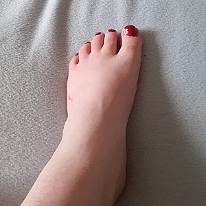 my feets gallery image