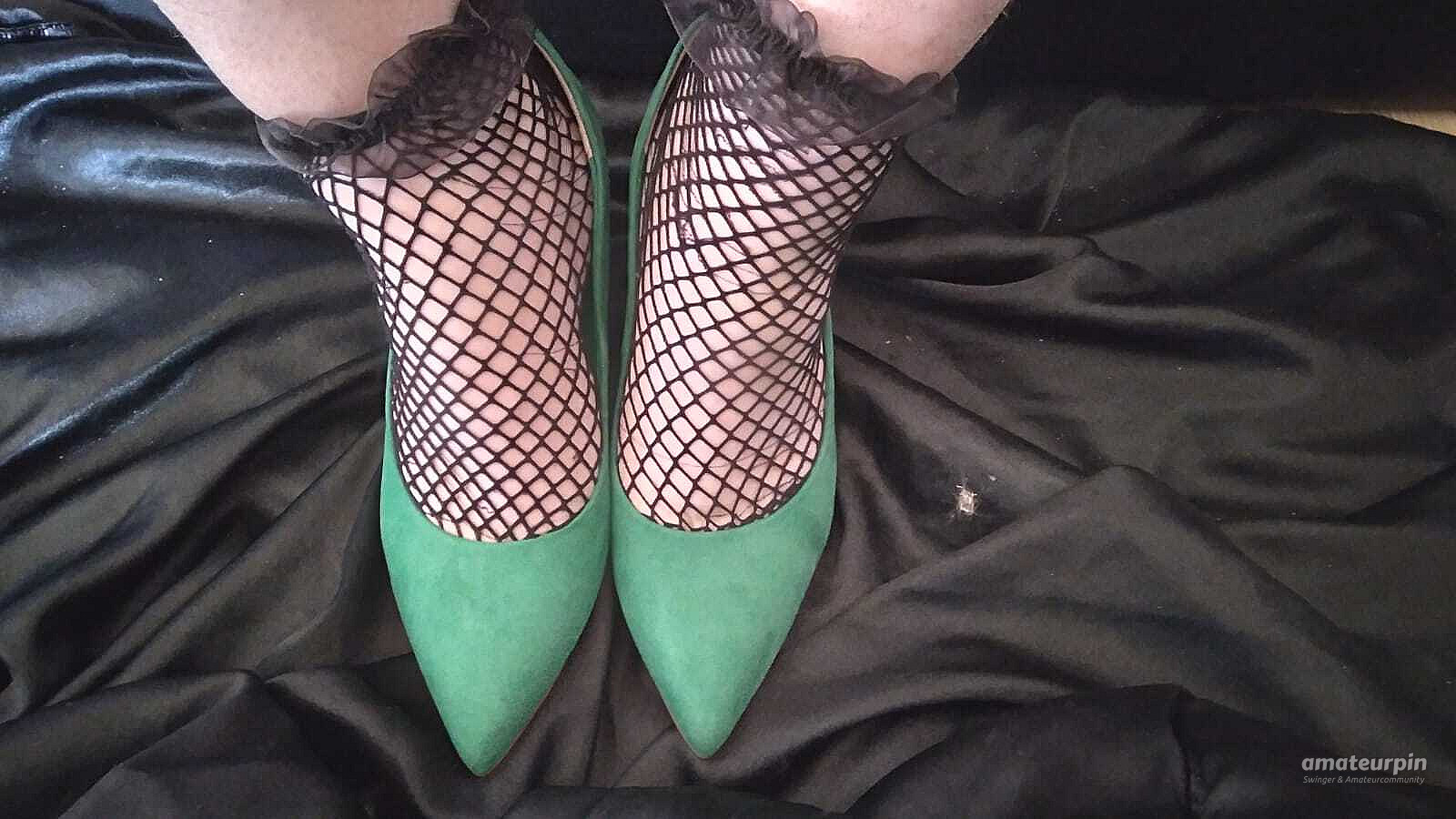 Sexy high heels in green gallery image