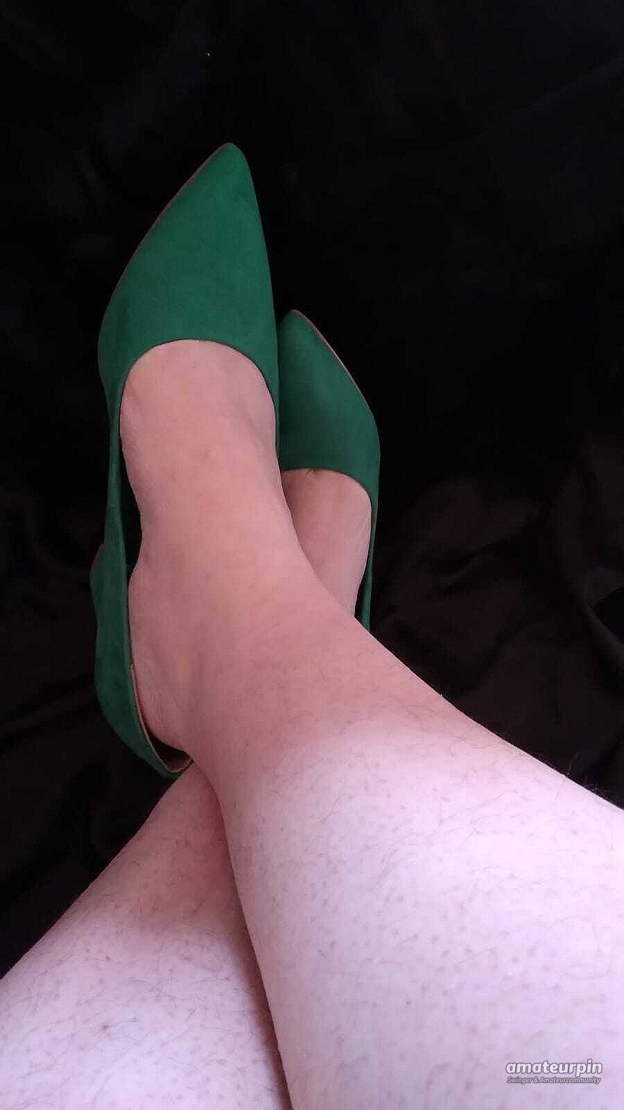 Sexy high heels in green gallery image