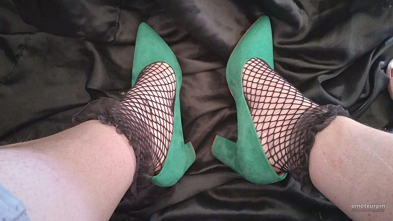 Sexy high heels in green gallery image