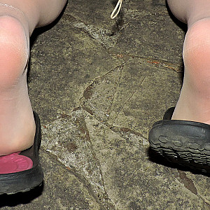 Das erste Bild von Paar0365's Galerie - Liebeskugeln, Nylons und Flipflops