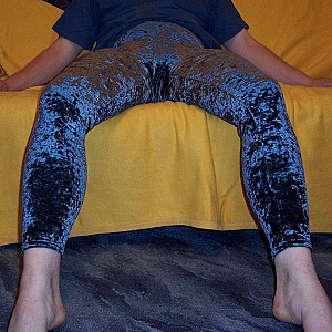 Mann in Legging Galeriebild