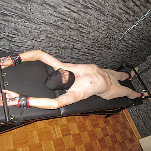 First image of pekki0965's Gallery - slave