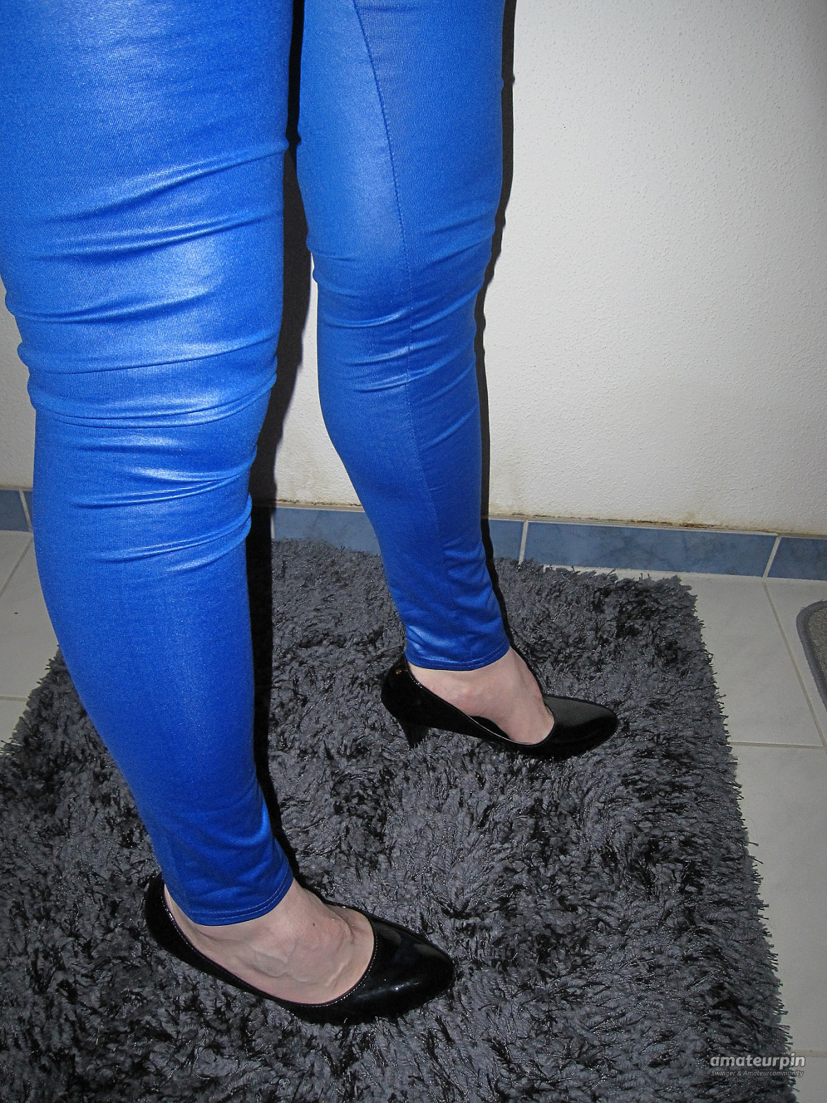 new leggins and heels gallery image