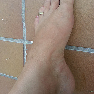 Emys feet gallery image