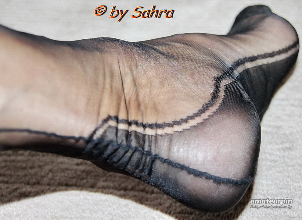 Nylons gallery image