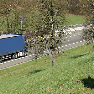 Le long d'une autoroute Galeriebild