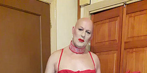 Sissy in red First Thumb Bild