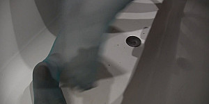 First Image Of Paar0365's Video - Spritzige Squirt Dildospielchen in der Wanne in Nahaufnahme letzter Teil