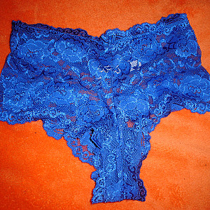 Blaues Panty mit Sperma Galerie