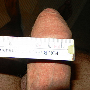 measuring my small dick gallery image