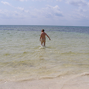 skinny dipping gulf of mexico Galeriebild