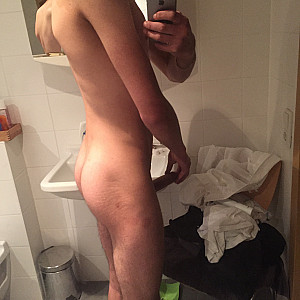 Das erste Bild von hornyboy1994's Galerie - geil am Sonntag