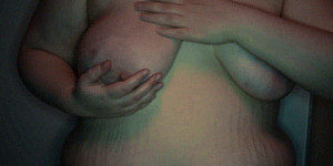 Wellness und sanfte Brustmassage, FSK16 First Thumb Image