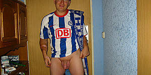 55Paul55  Nackt und Hertha BSC Fan First Thumb Image