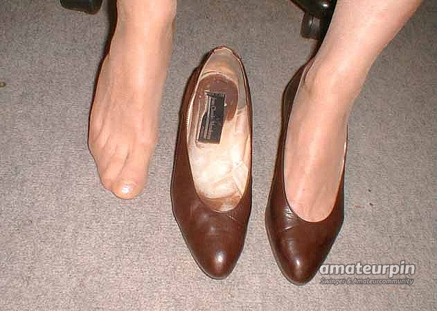 Hot Feet Old Shoes gallery image