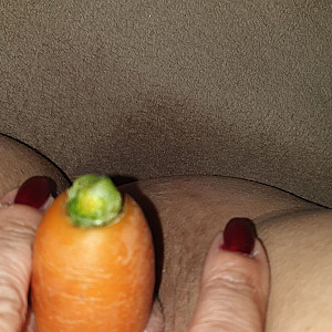 First image of Voyeure's Gallery - carrots are healthy