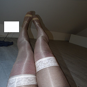 encasement, nylons ober shoes, stockings pantyhose, cum gallery image