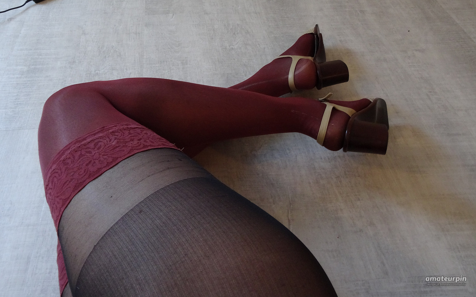 encasement, nylons ober shoes, stockings pantyhose, cum gallery image