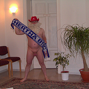 55Paul55 ist nackt bein Doktor und ist Hertha BSC Fan Galerie
