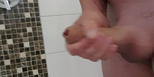 In der Dusche First Thumb Image