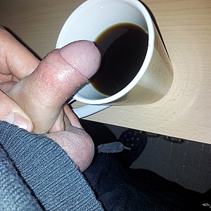 Pissbild mit Kaffee Genuss Galerie