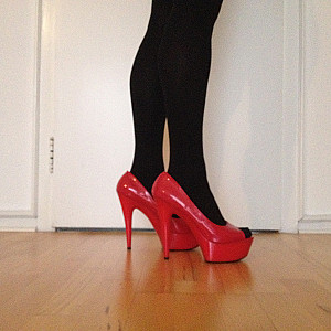 High heels pink/red gallery image