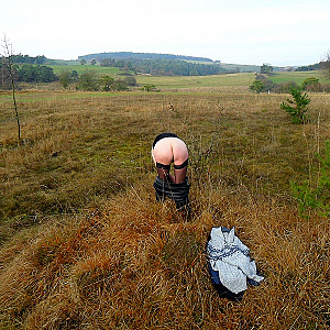 Holzschneiden und geil werden bei minus 4 Grad in der Eifel! Galeriebild