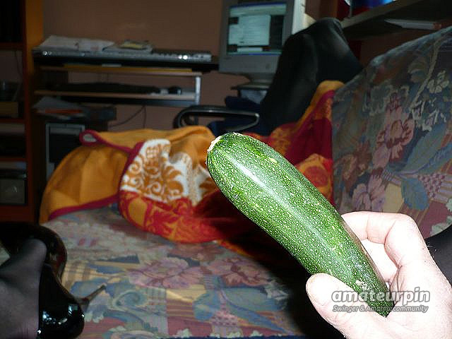 Gemüsetag  uV  Ach eine Zucchini  ist gesund. Galeriebild