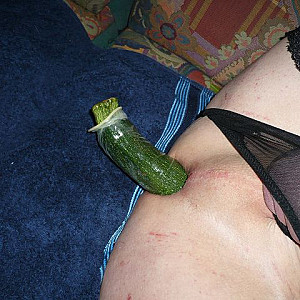 Gemüsetag  uV  Ach eine Zucchini  ist gesund. Galeriebild