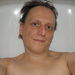 Wichsen in der Wanne Galeriebild