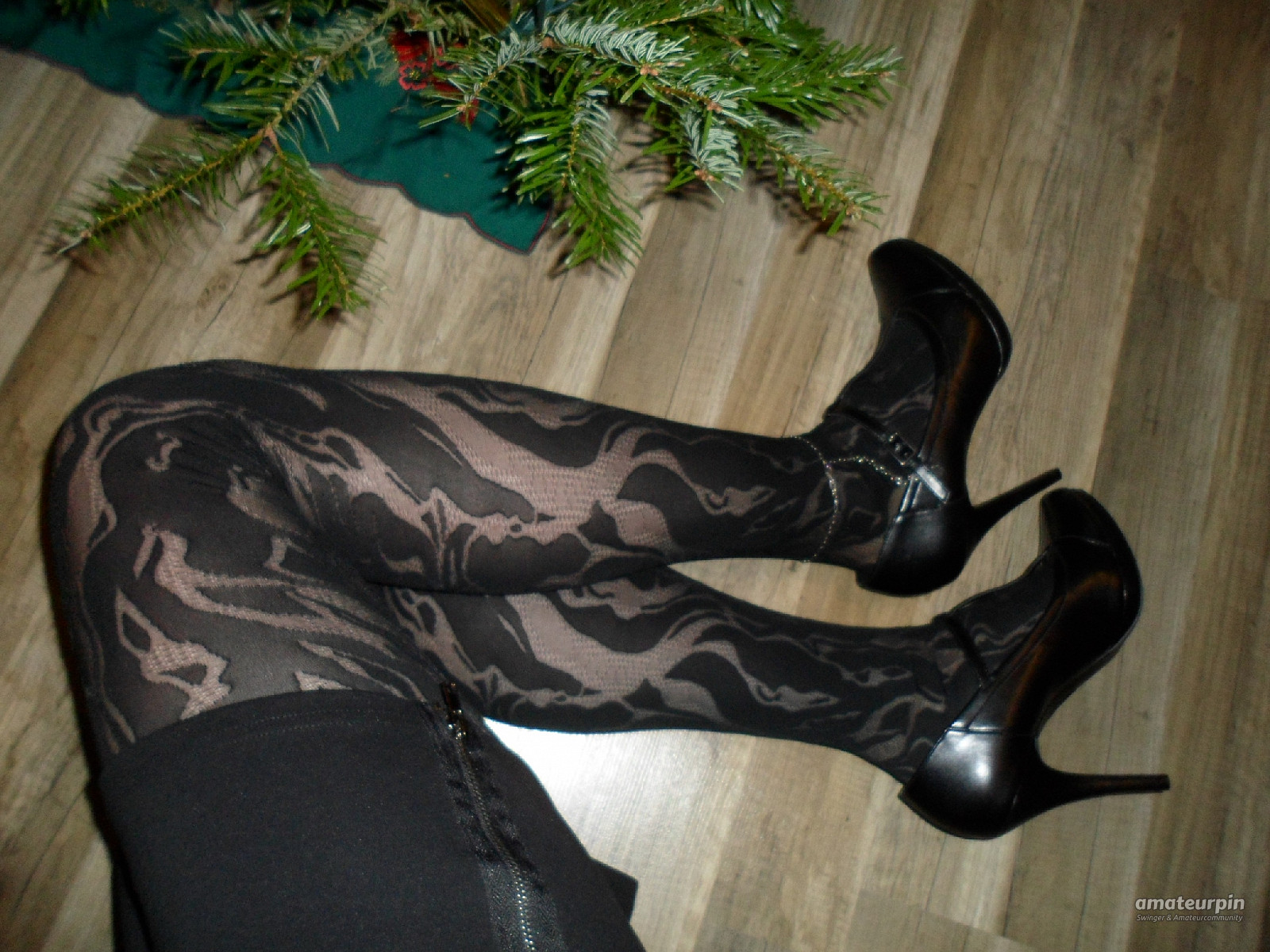 new nylons from falke gallery image