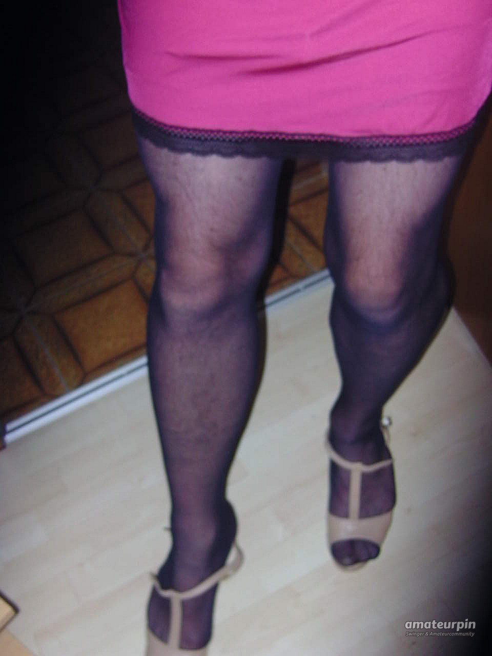 Neue Nylons und Hemdchen Galeriebild