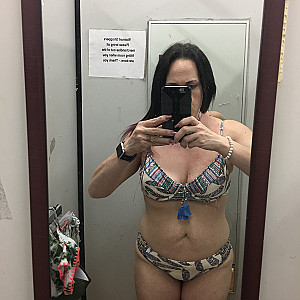 Sarahs summer bikinis Galerie