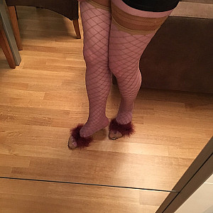 Ouvertstrumpfhose, Nylons und Heels Galeriebild