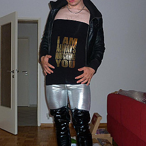 First image of fetischistgeil's Gallery - I love shiny leggins and high heels