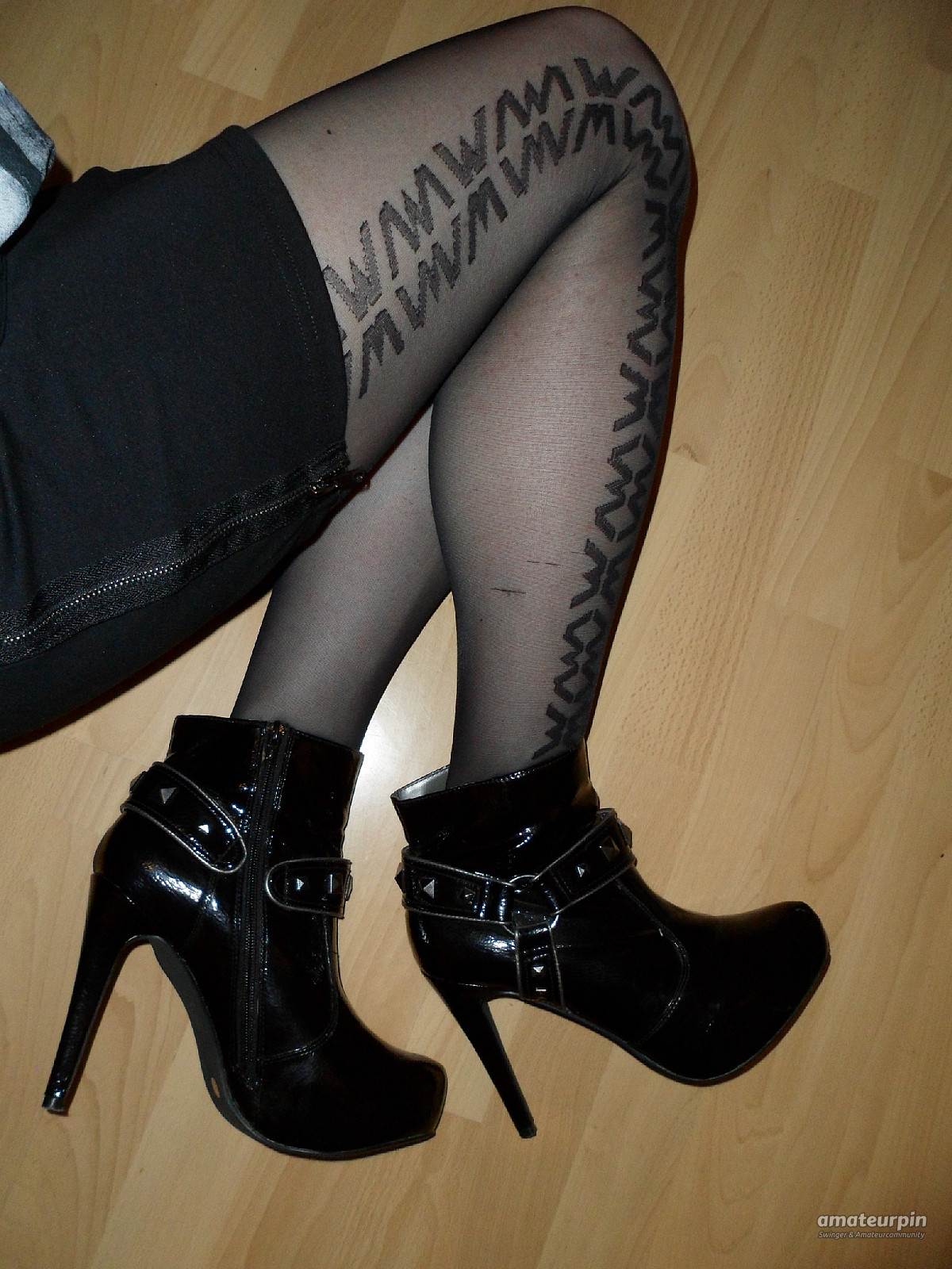 Ancle heels and nylons gallery image