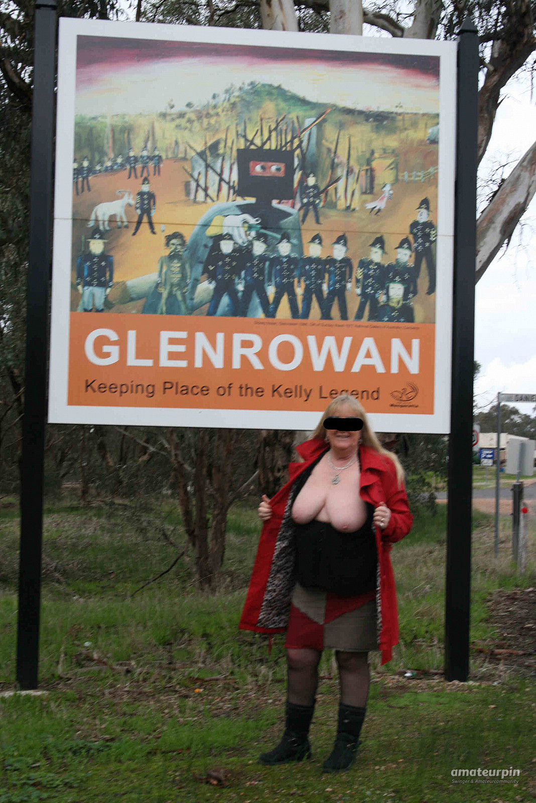 some pics at glenrowan sign gallery image