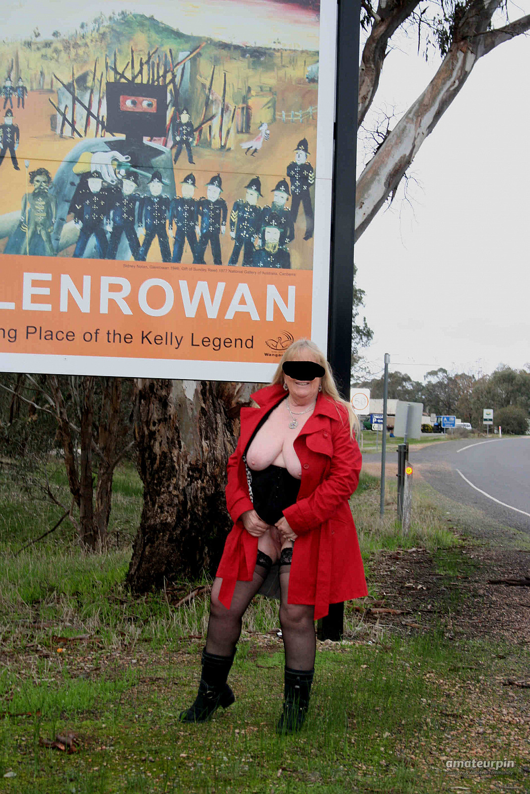 some pics at glenrowan sign gallery image