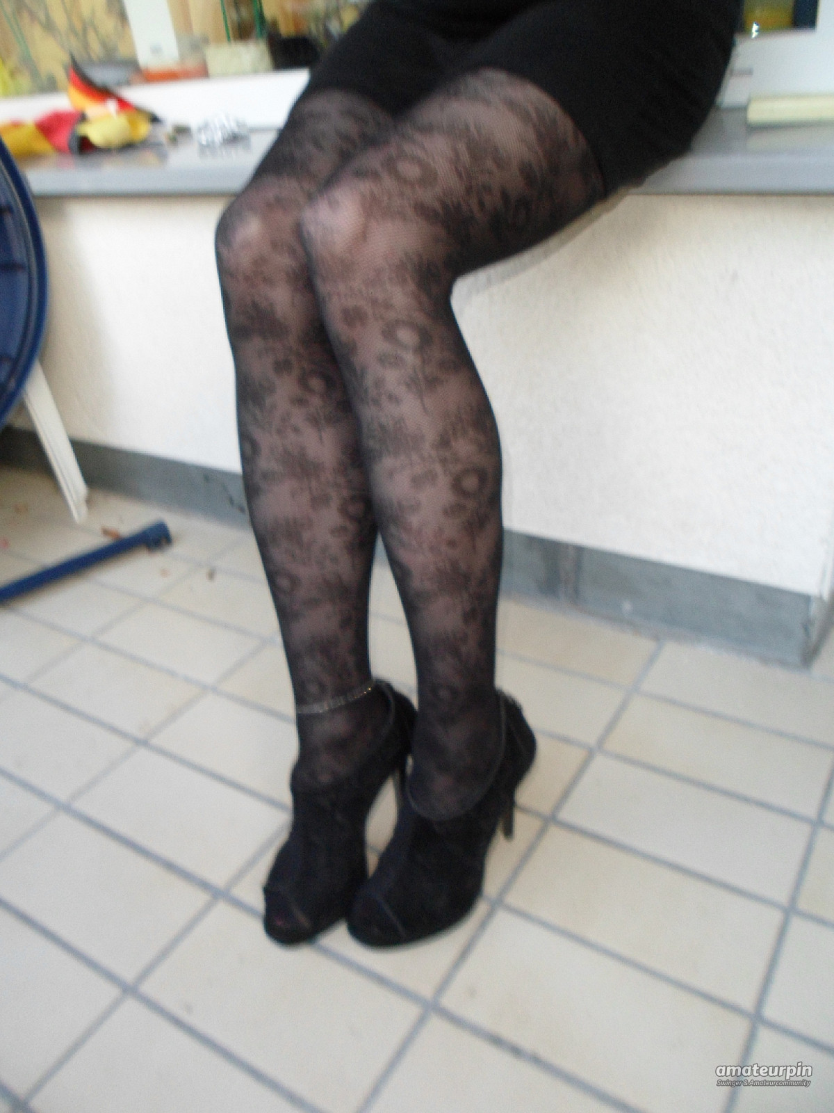 New pantyhose with peeptoes gallery image