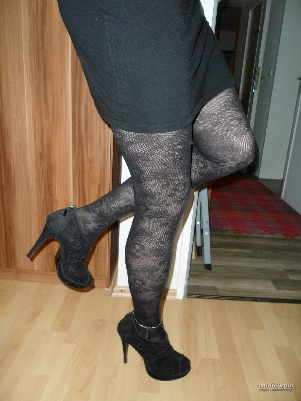 New pantyhose with peeptoes gallery image