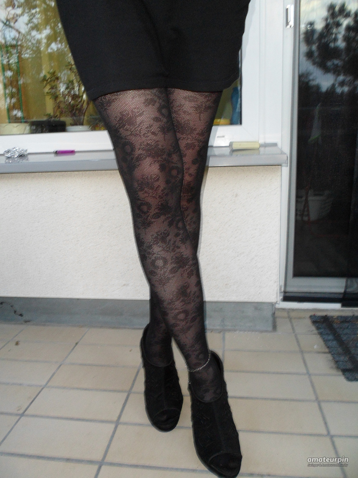 New pantyhose with peeptoes gallery image