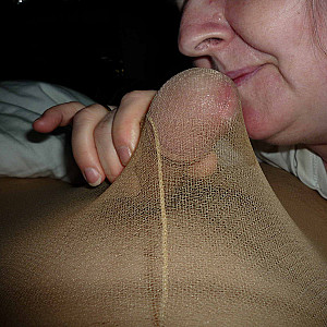 pantyhose blowjob gallery image