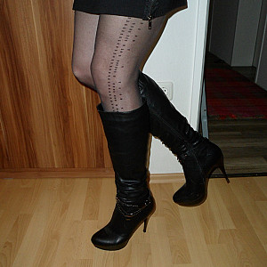 Pantyhose and heels gallery image