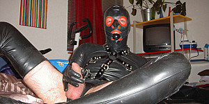 Ich in Latex First Thumb Image