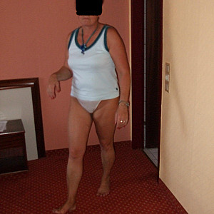 a Hotelroom 1 gallery image