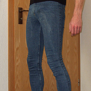 knallenge sperma stretchjeans Galeriebild